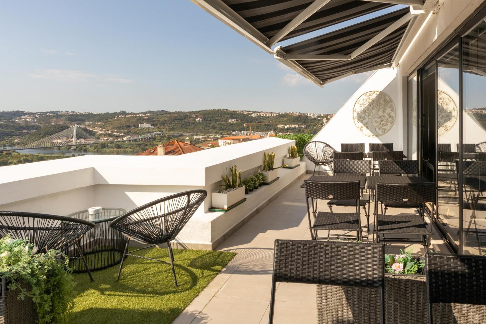 Penedo Da Saudade Suites & Hostel Коимбра Экстерьер фото