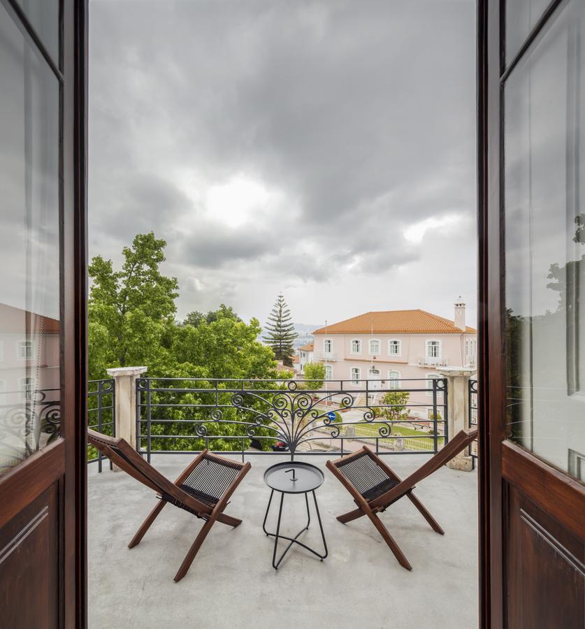 Penedo Da Saudade Suites & Hostel Коимбра Экстерьер фото